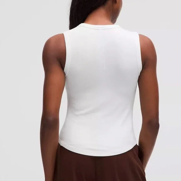 NWT Lululemon Hold Tight Crewneck Tank Top - Picture 2 of 3